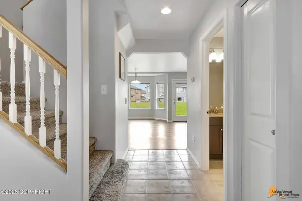 2417 Fantail CIR, Anchorage, AK 99515