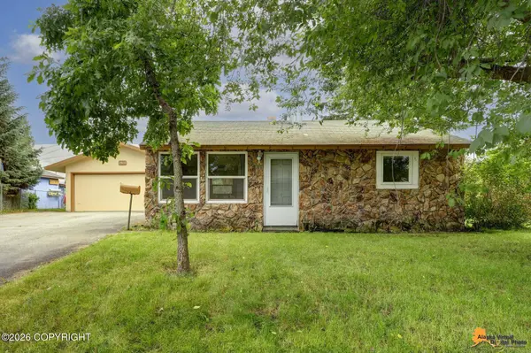 1503 Nunaka DR, Anchorage, AK 99504