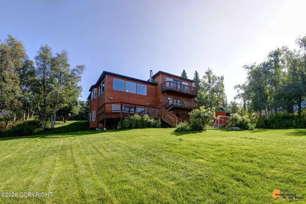 12400 Turks Turn ST, Anchorage, AK 99518