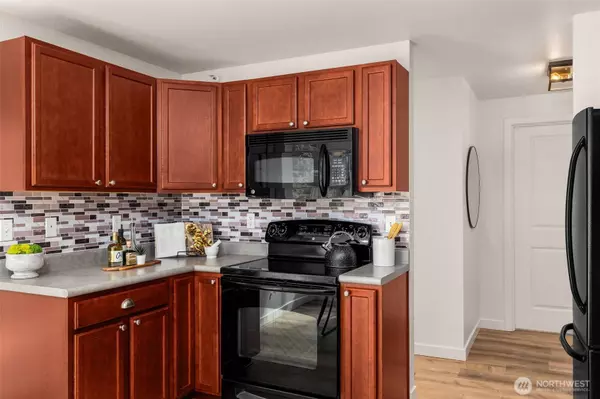 700 Front ST S #E101, Issaquah, WA 98027