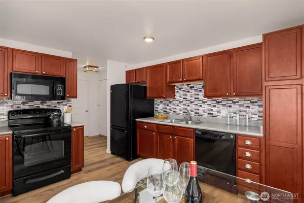 700 Front ST S #E101, Issaquah, WA 98027