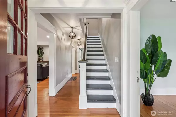 1103 W Main ST, Monroe, WA 98272