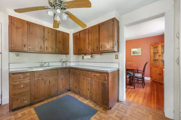 28 Leonard Street, Stamford, CT 06906