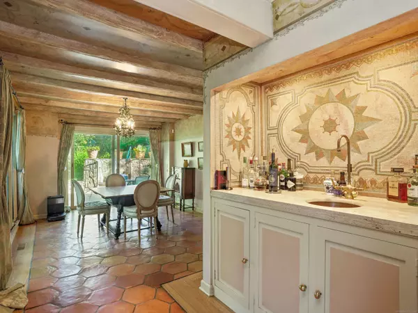 250 Saddle Hill Road, Stamford, CT 06903