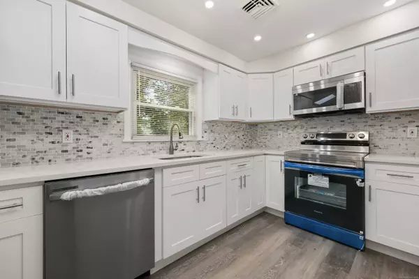 144 Mueller Drive, Hamden, CT 06514