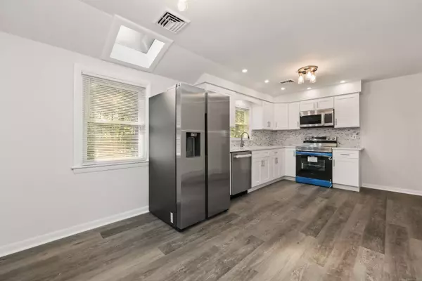 144 Mueller Drive, Hamden, CT 06514