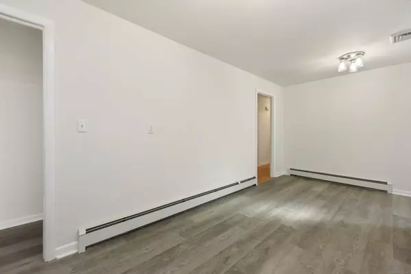 144 Mueller Drive, Hamden, CT 06514