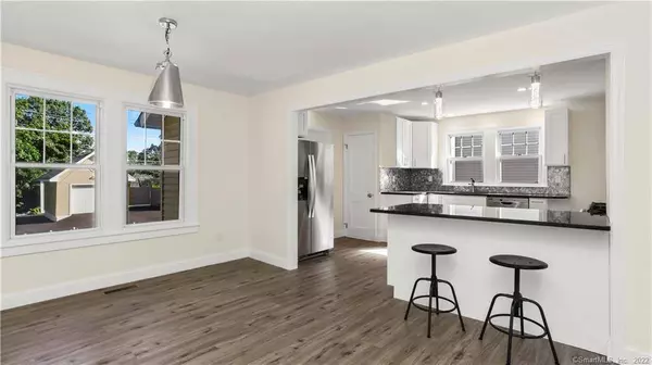 207 West Avenue, Darien, CT 06820