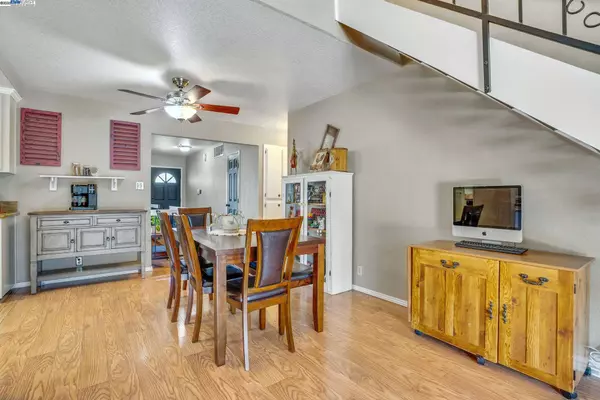 6236 Choctaw Ct, Manteca, CA 95336