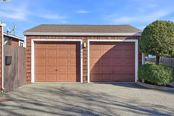 1820 Dalessi Ln, Pinole, CA 94564