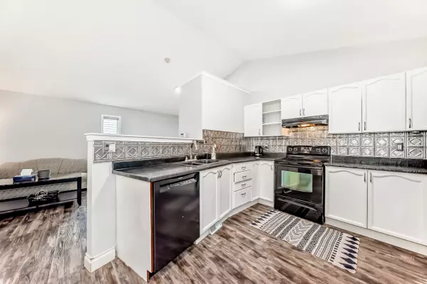 Calgary, AB T3K 5B2,147 Coverton Hts NE