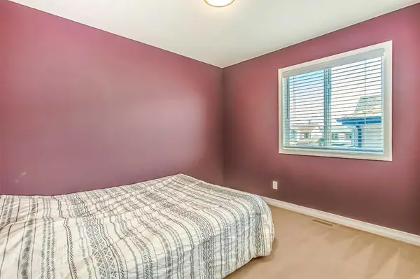 103 Reunion Clos NW, Airdrie, AB T4B 0M2