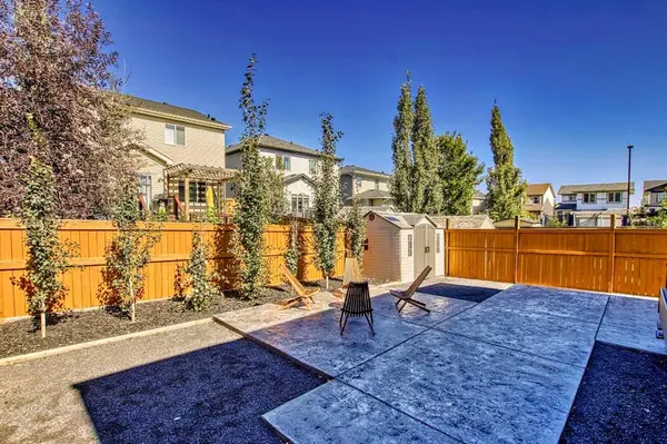 103 Reunion Clos NW, Airdrie, AB T4B 0M2