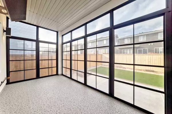 149 Baysprings GDNS, Airdrie, AB T4B 5C5