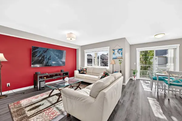 551 Redstone View NE VW NE, Calgary, AB T3N 0M9