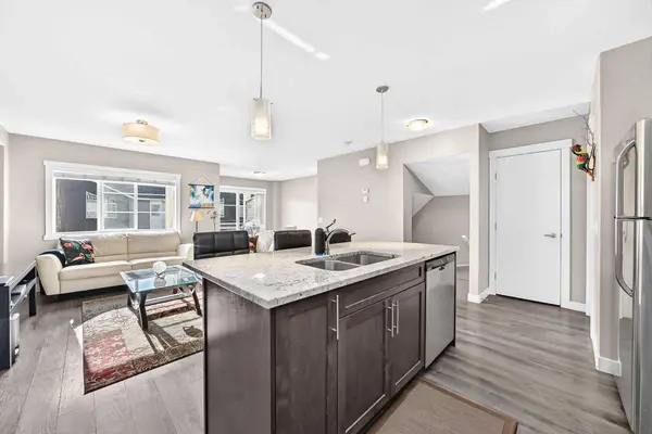 551 Redstone View NE VW NE, Calgary, AB T3N 0M9