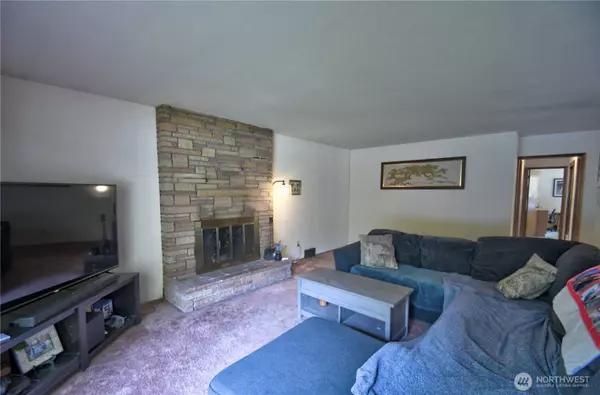 31550 55th AVE SW, Federal Way, WA 98023