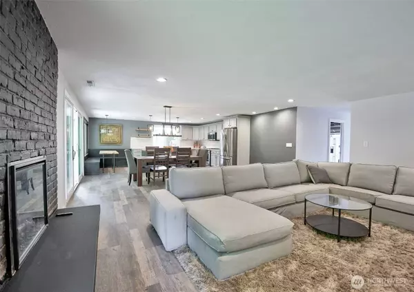 2659 Rainier BLVD, Puyallup, WA 98374