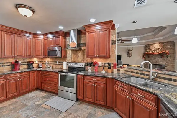 915 County Road 19 N, Prattville, AL 36067