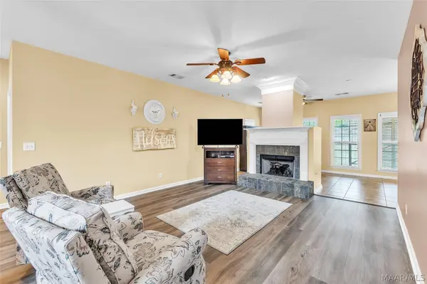 222 Cobb Ridge RD, Millbrook, AL 36054