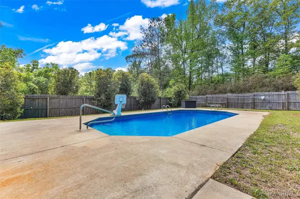 15 Spring Valley RD, Valley Grande, AL 36701