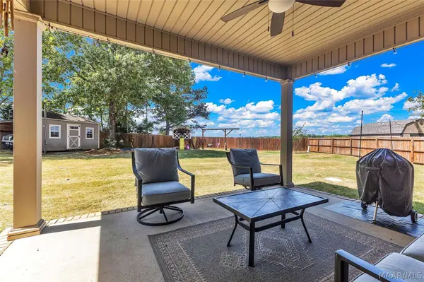 2006 LANDCASTER CT, Deatsville, AL 36022