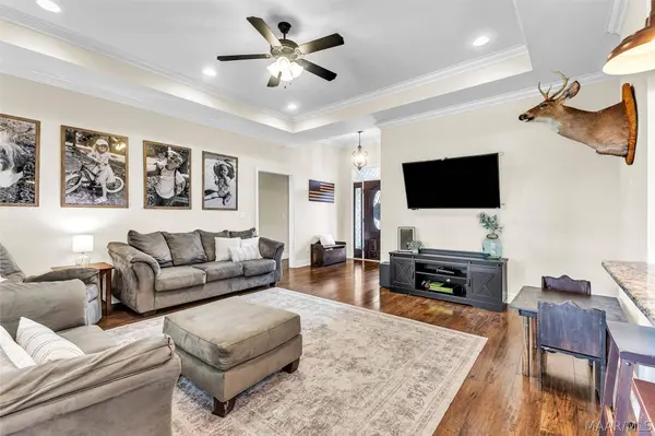 2006 LANDCASTER CT, Deatsville, AL 36022