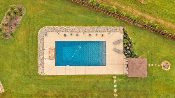 247 Lee Audis LN, Prattville, AL 36066