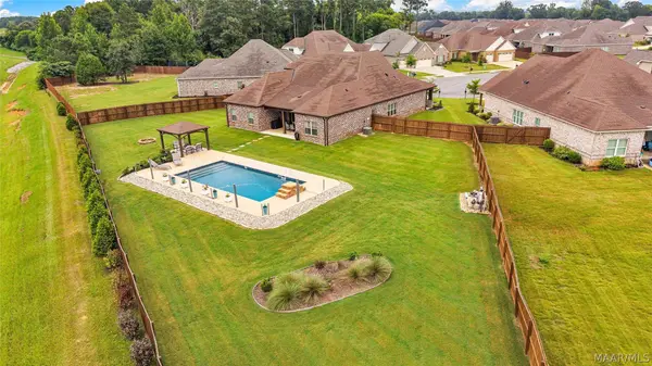 247 Lee Audis LN, Prattville, AL 36066