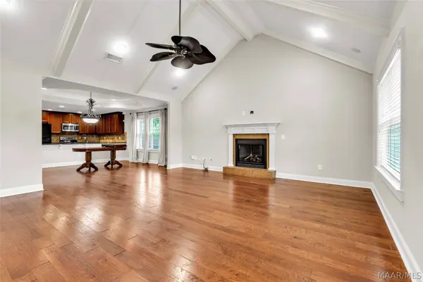 1890 PENDLEBROOKE DR, Prattville, AL 36066