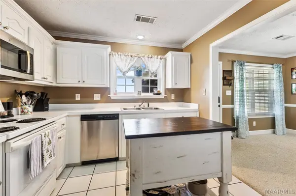 1918 Cedar Ridge LOOP, Prattville, AL 36067