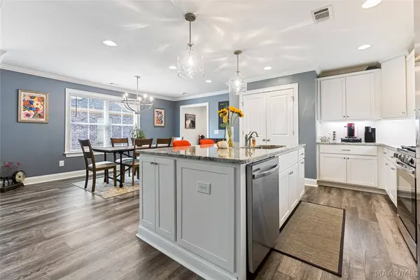 709 Harbin DR, Prattville, AL 36066