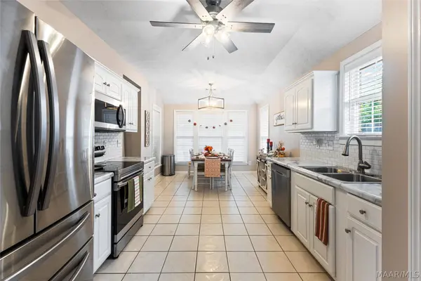 1342 Meadow Glen RD, Montgomery, AL 36117