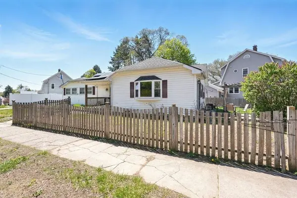 100 Nelson St, West Springfield, MA 01089