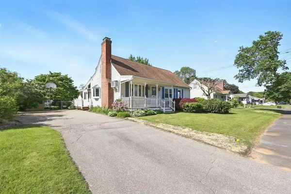 36 Memorial Dr, Agawam, MA 01030