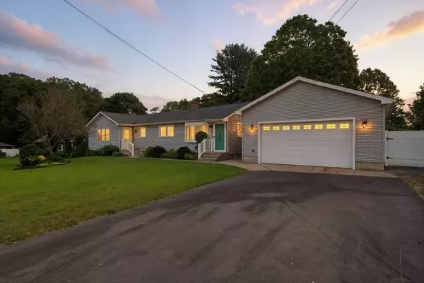 55 Valley View Dr, Westfield, MA 01085