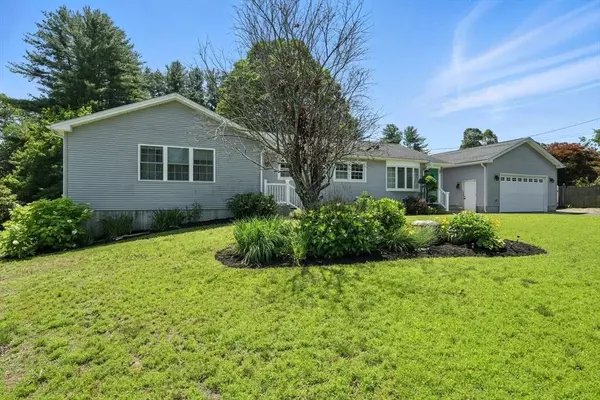 55 Valley View Dr, Westfield, MA 01085
