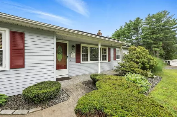 12 Pleasant St, Granby, MA 01033