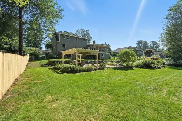 53 Yankee Circle, Westfield, MA 01085