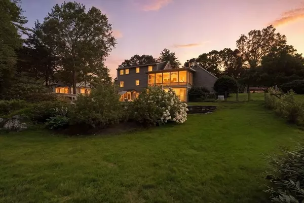 53 Yankee Circle, Westfield, MA 01085