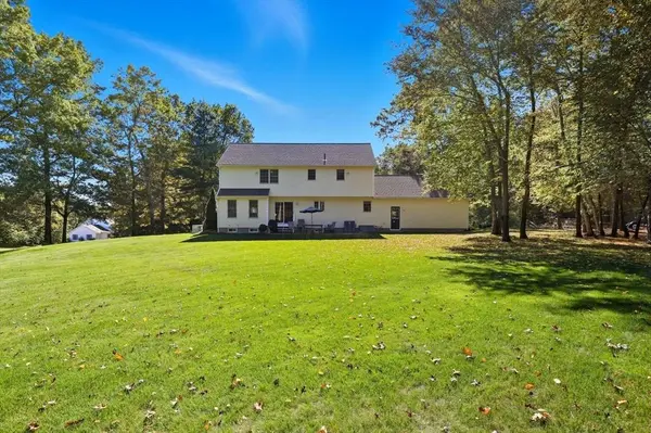 20 Great Brook Dr, Southwick, MA 01077