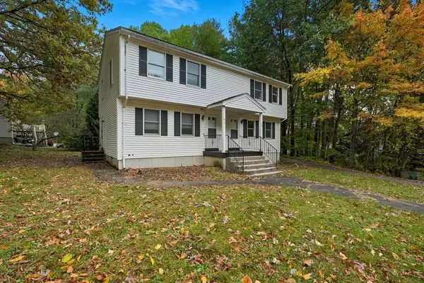 39-41 Matthew Dr, Northampton, MA 01062