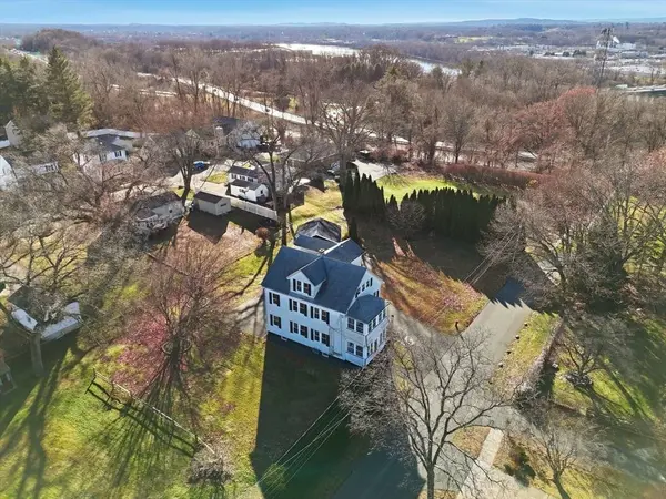 37 Kennedy St, Chicopee, MA 01013