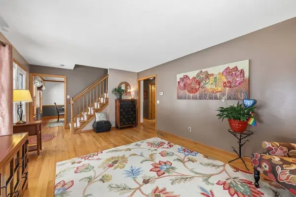 53 Scenic Rd, Westfield, MA 01085