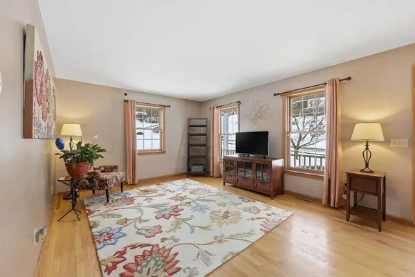 53 Scenic Rd, Westfield, MA 01085