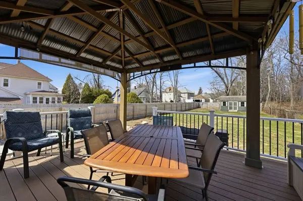 15 Granger Pl, West Springfield, MA 01089