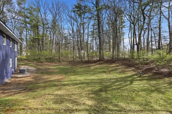 31 Family Lane, Westfield, MA 01085