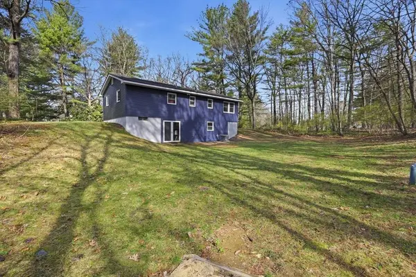 31 Family Lane, Westfield, MA 01085