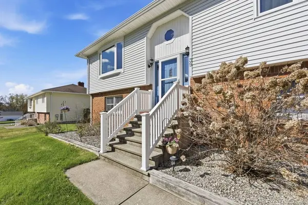 39 Salli Circle, Ludlow, MA 01056