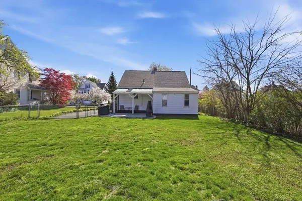 33 Maple Terrace, West Springfield, MA 01089